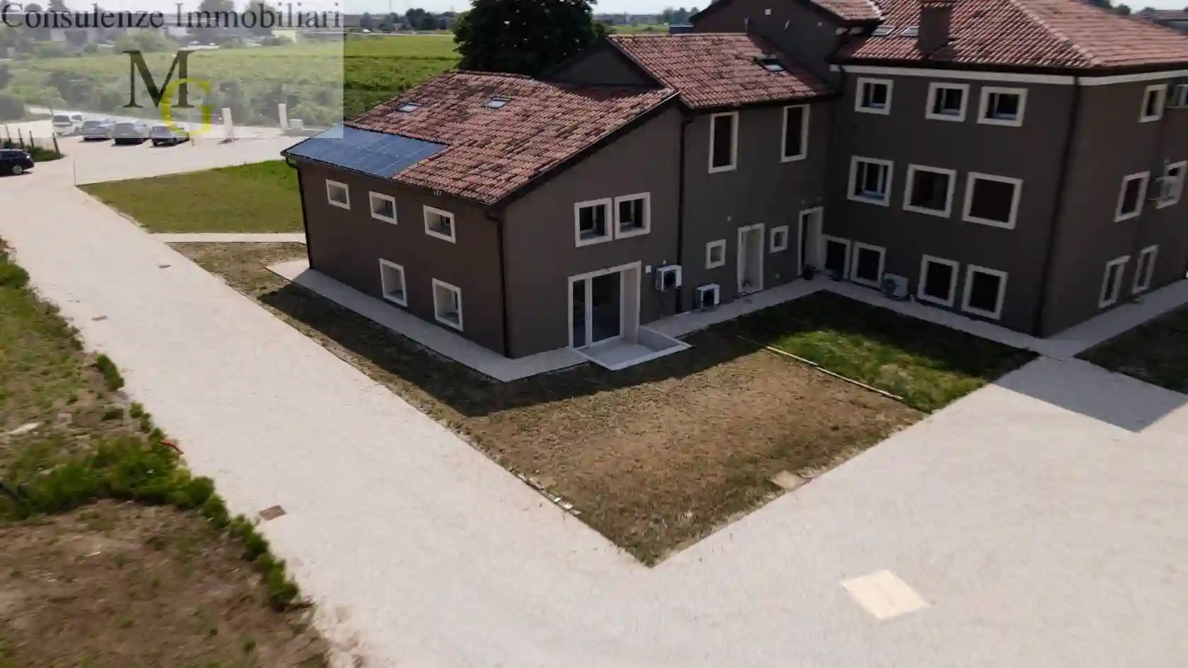Villetta a schiera - foto 2
