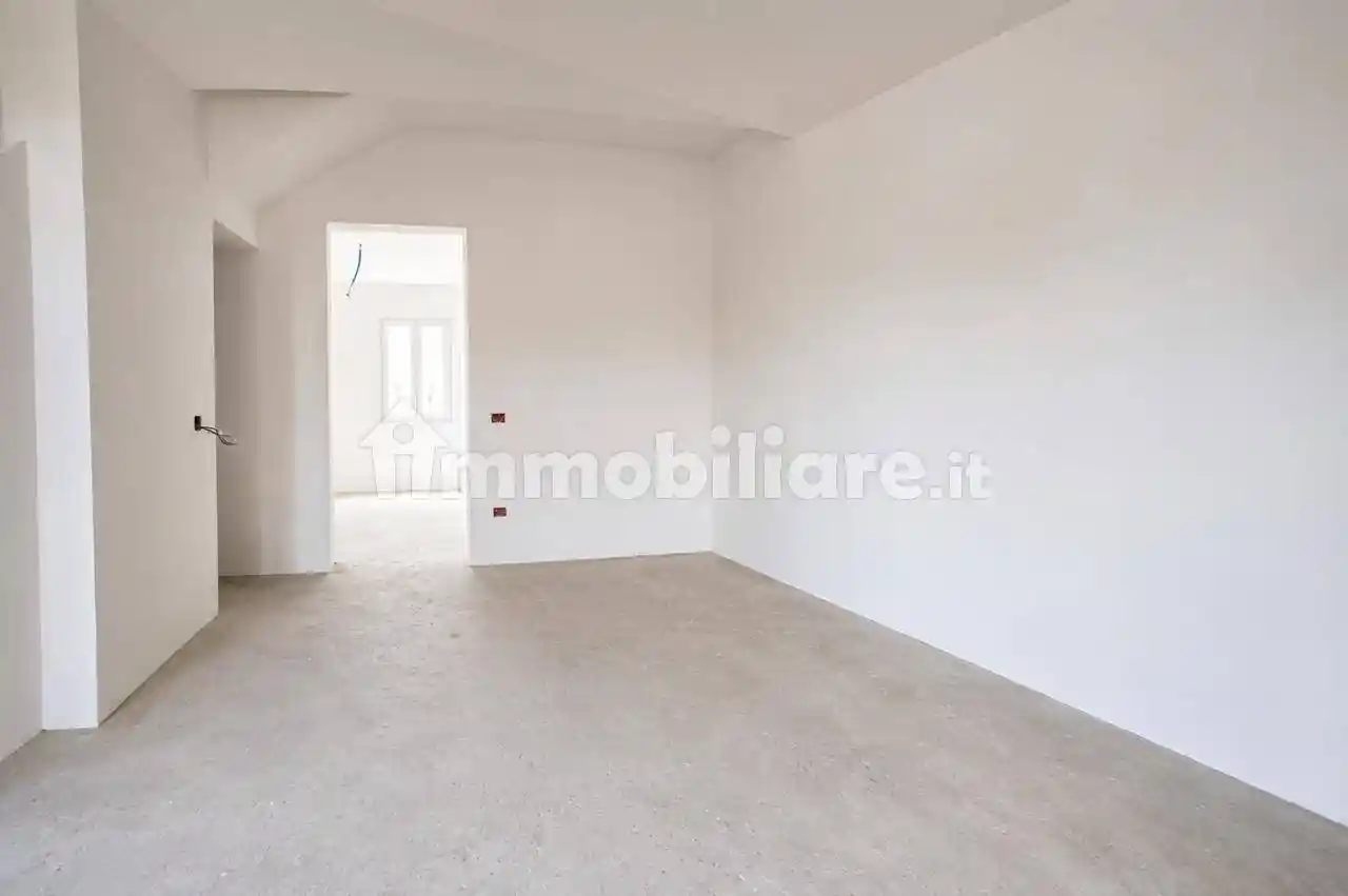 Casa indipendente in vendita a Prato