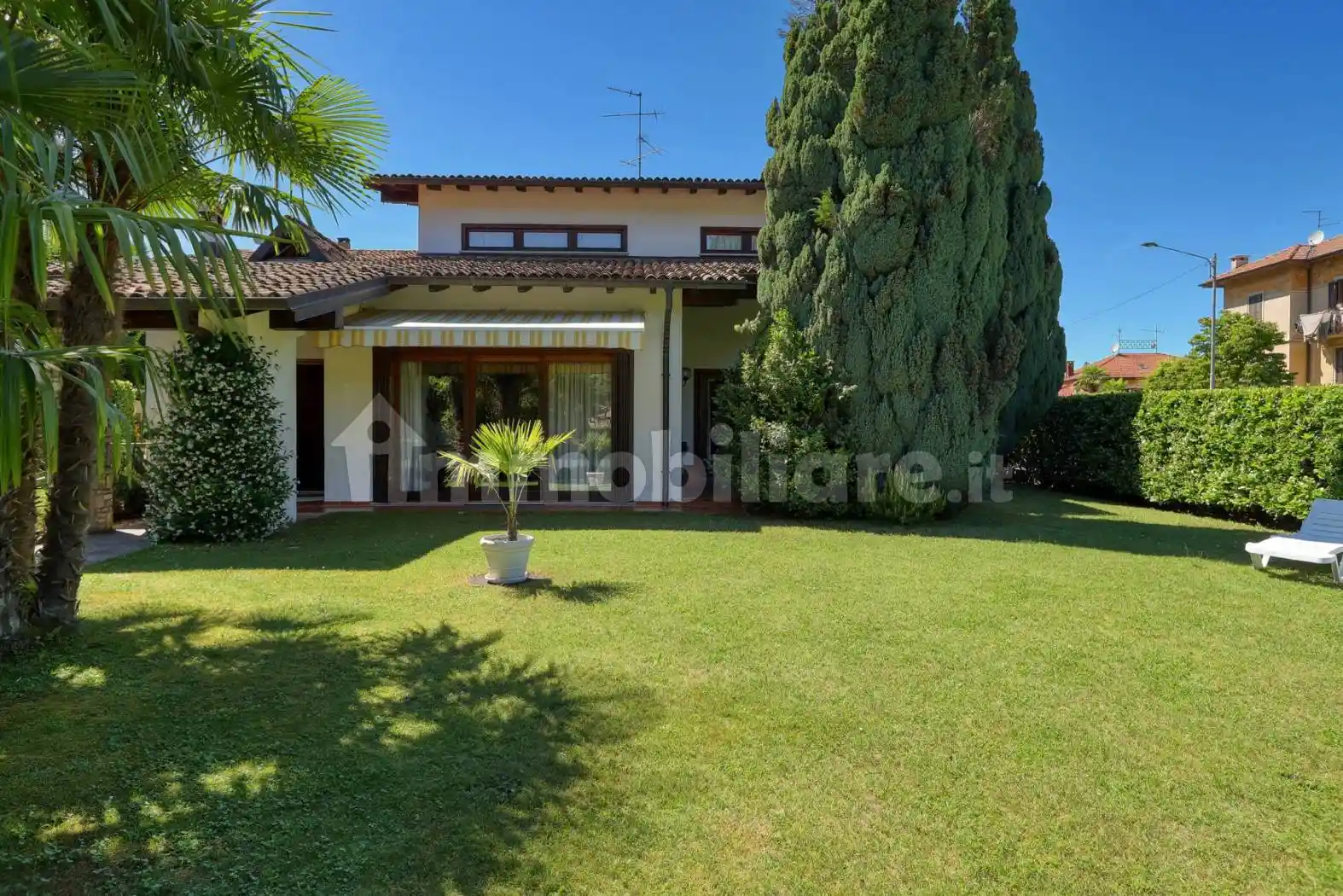 Villa in vendita a Lavena Ponte Tresa