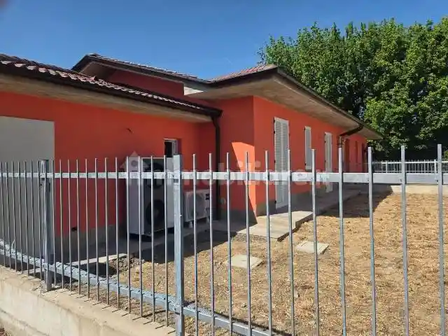 Villa in vendita a Landriano