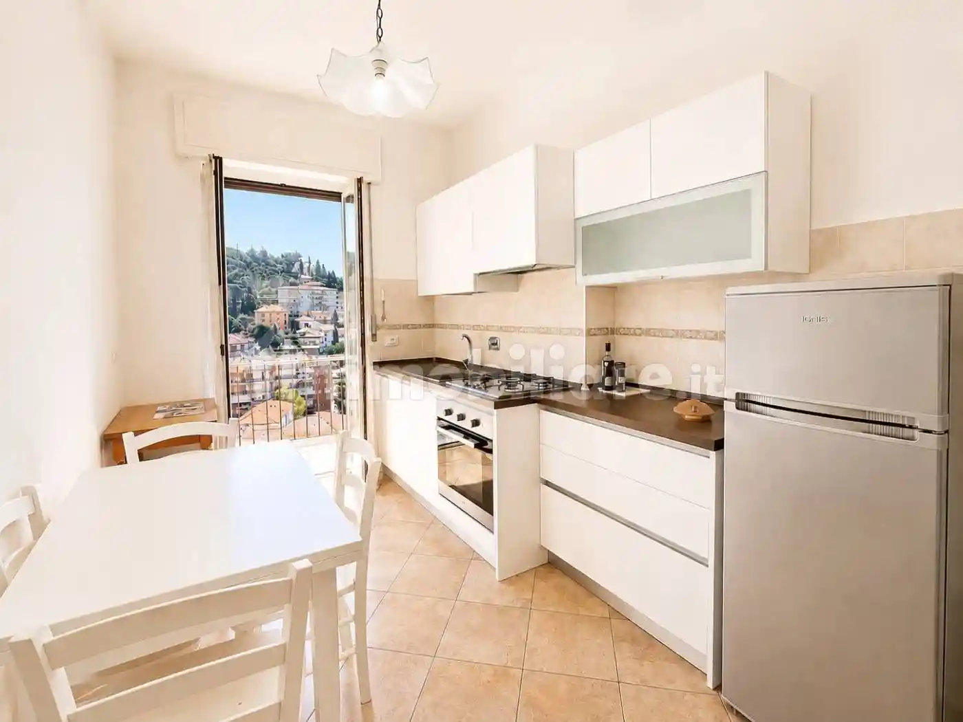 Appartamento in vendita a Imperia