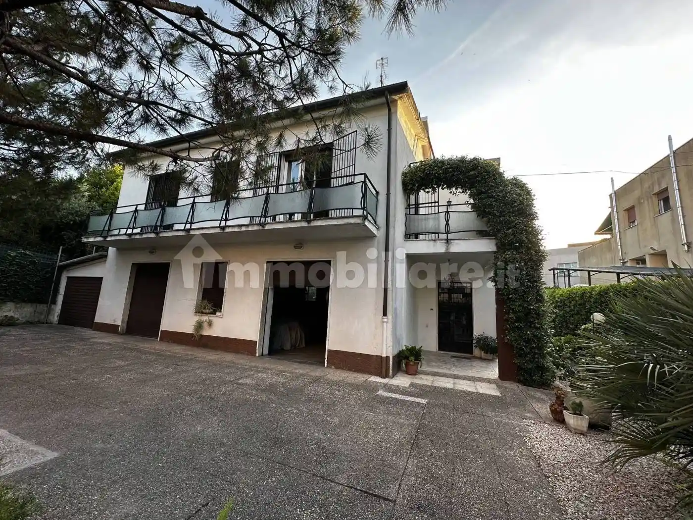 Villa in affitto a Ancona