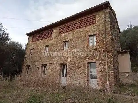 Rustico - Casale in vendita a Camaiore