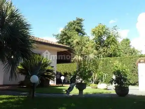 Villa in vendita a Pietrasanta