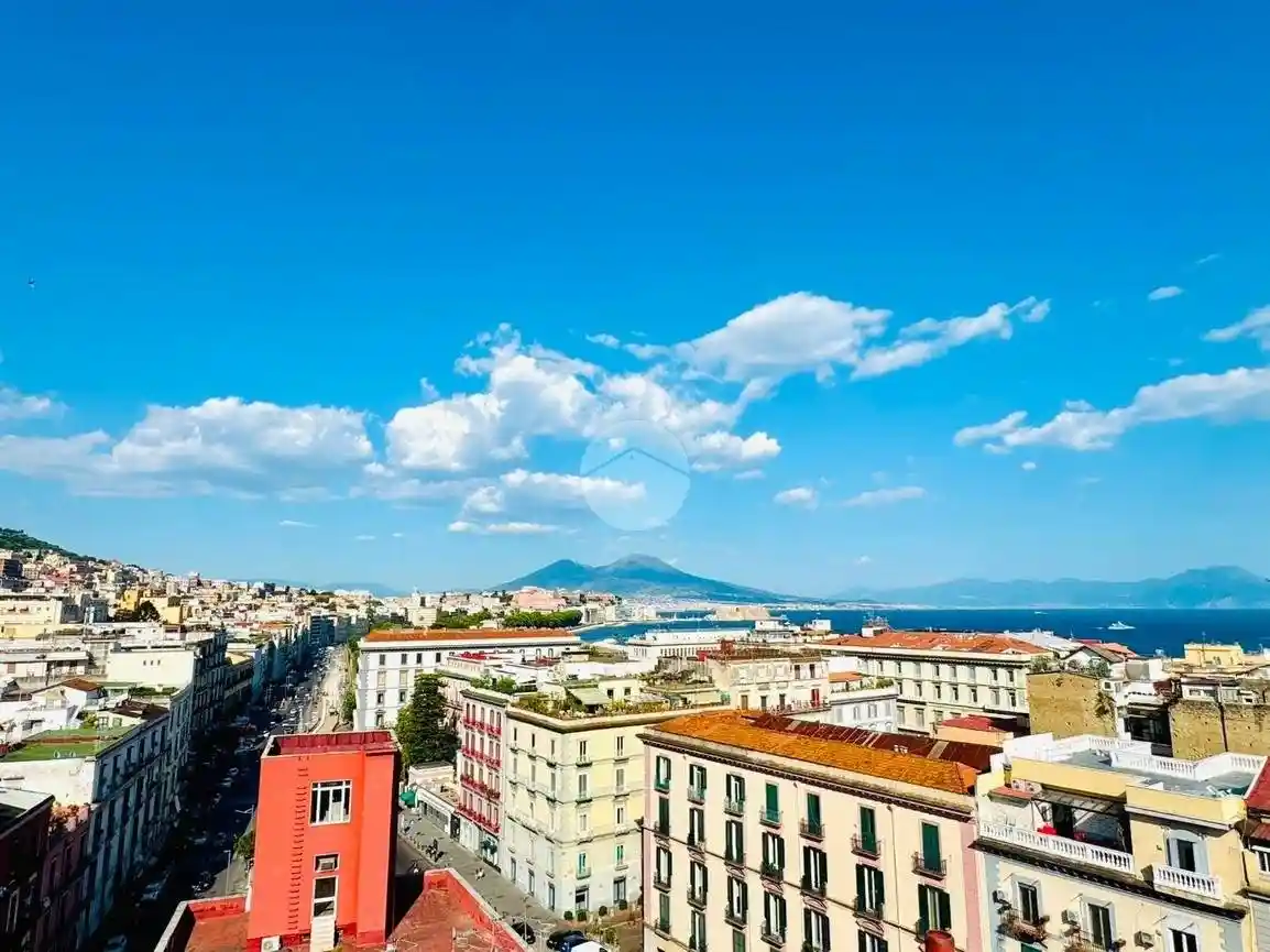 Appartamento in vendita a Napoli
