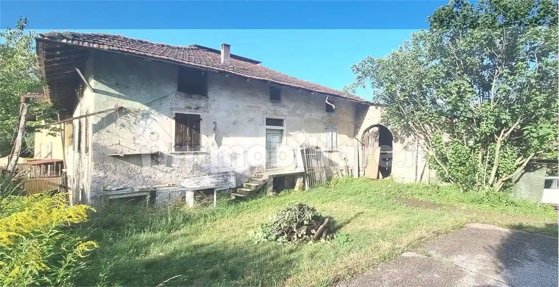 Rustico - Casale in vendita a Rovereto