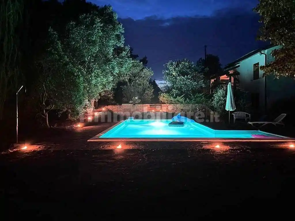 Villa in vendita a Scansano