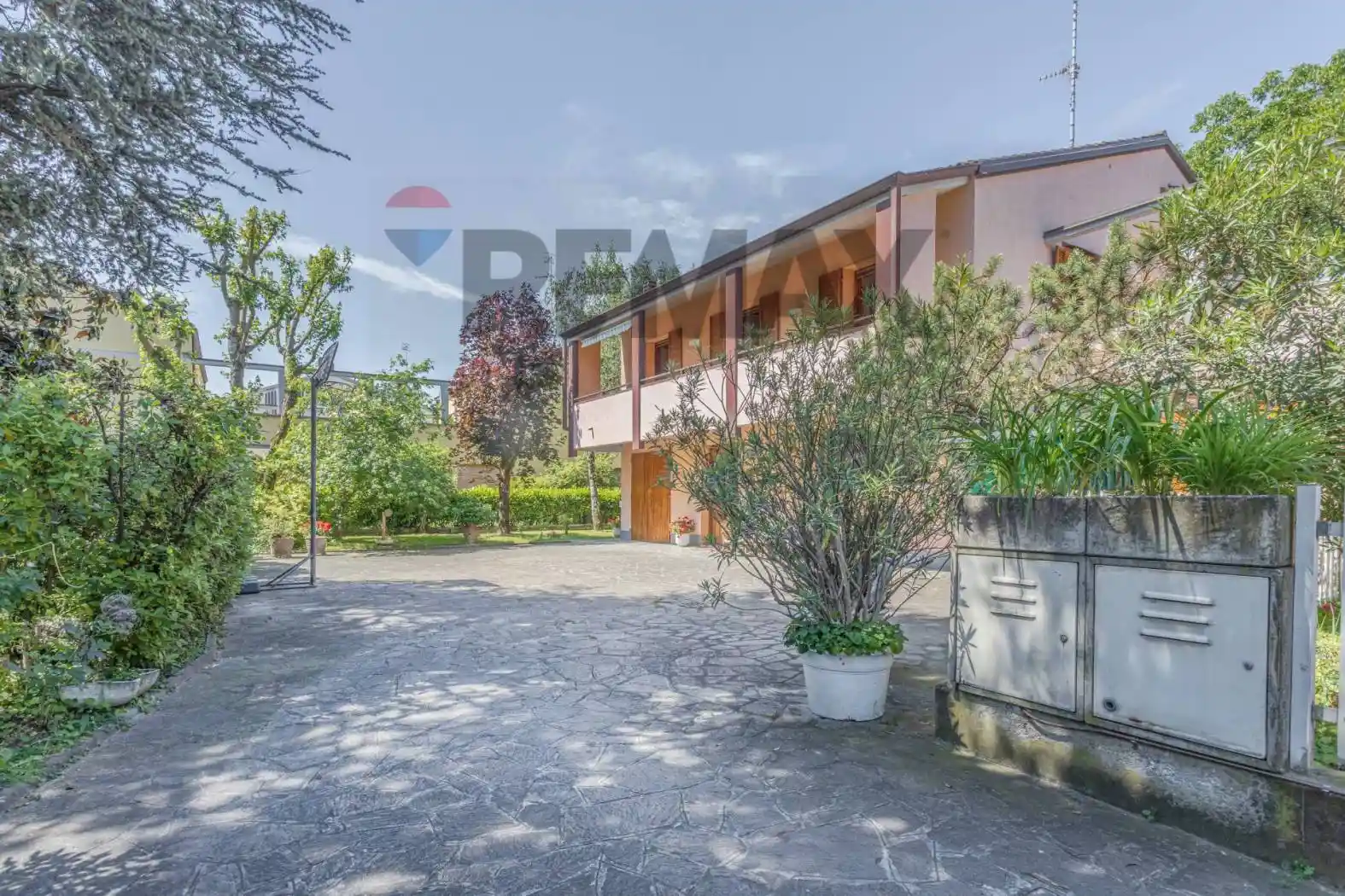 Villa in vendita a Reggio Emilia