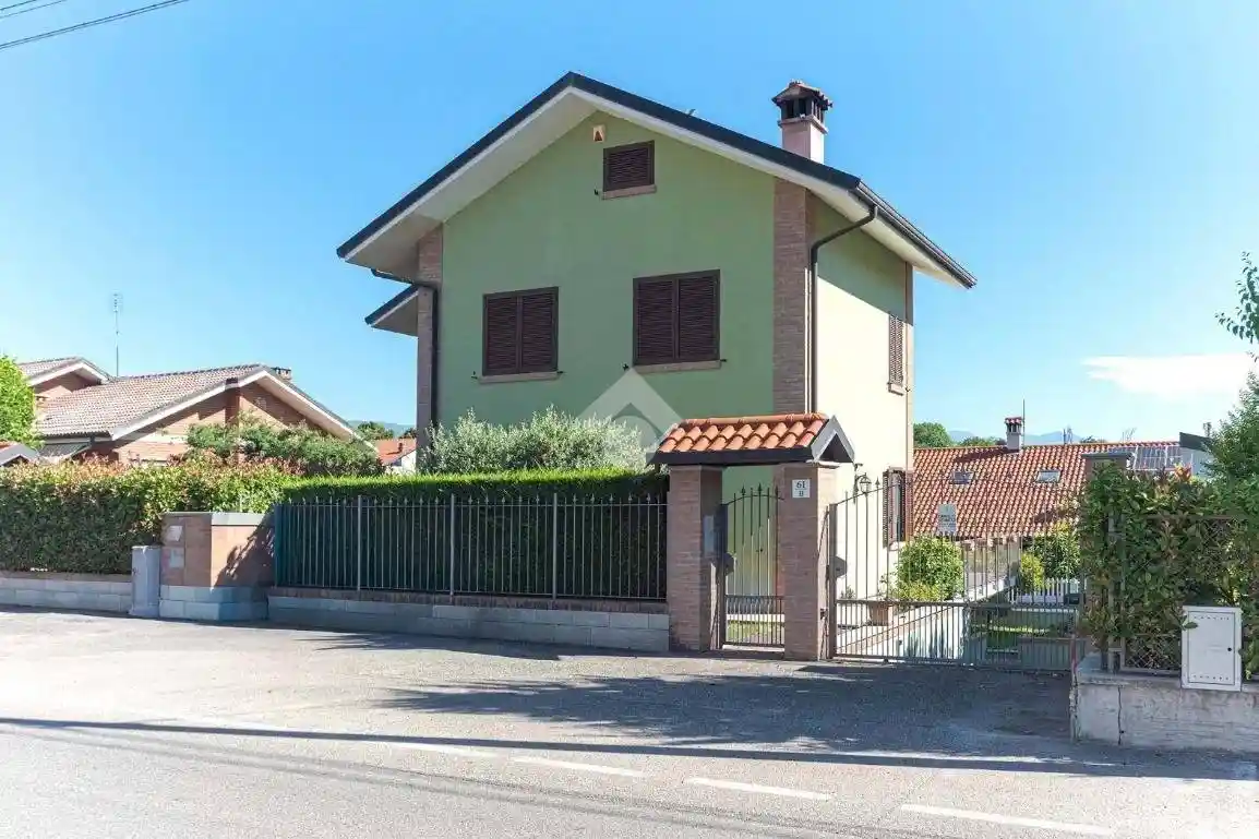 Villa in vendita a San Carlo Canavese