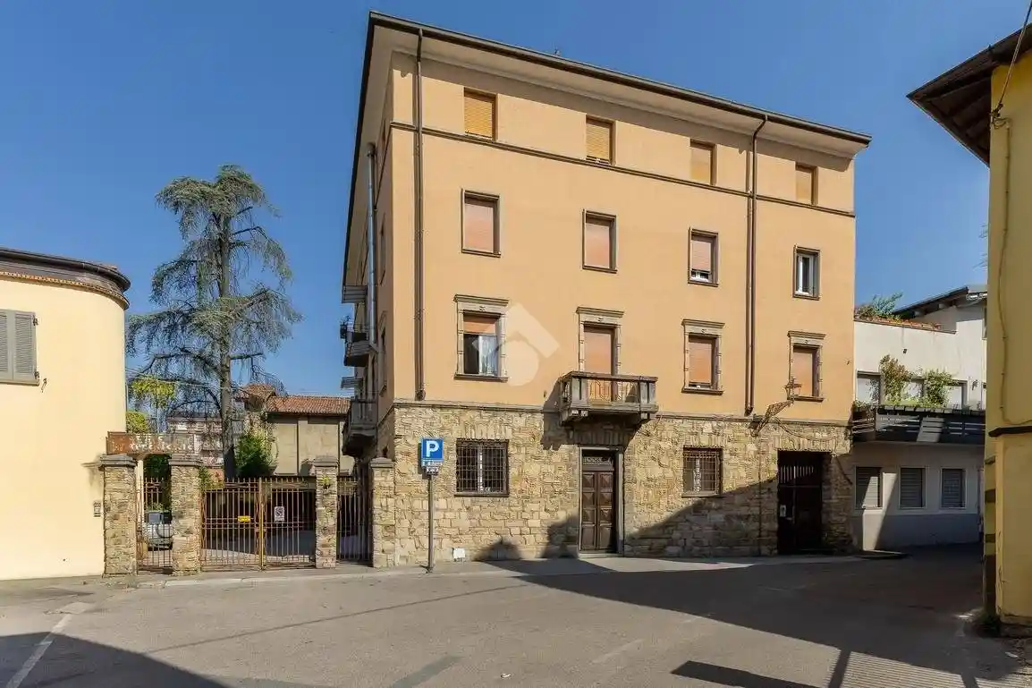 Appartamento in vendita a Bergamo