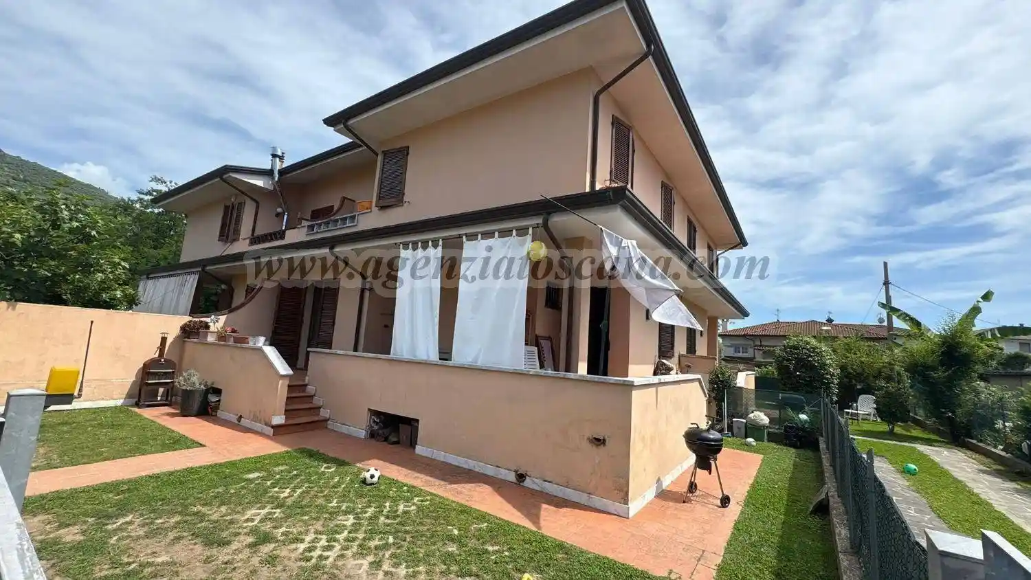 Villa in vendita a Pietrasanta