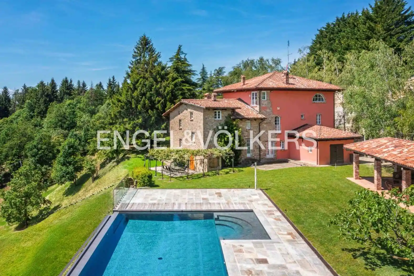 Villa in vendita a Bossolasco