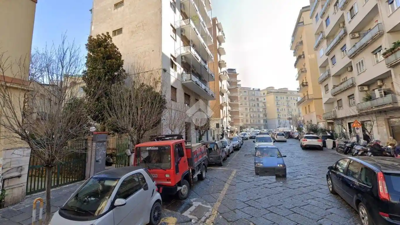 Appartamento in affitto a Napoli