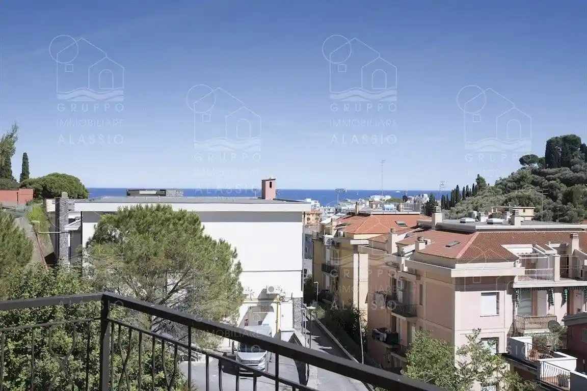 Appartamento in vendita a Alassio