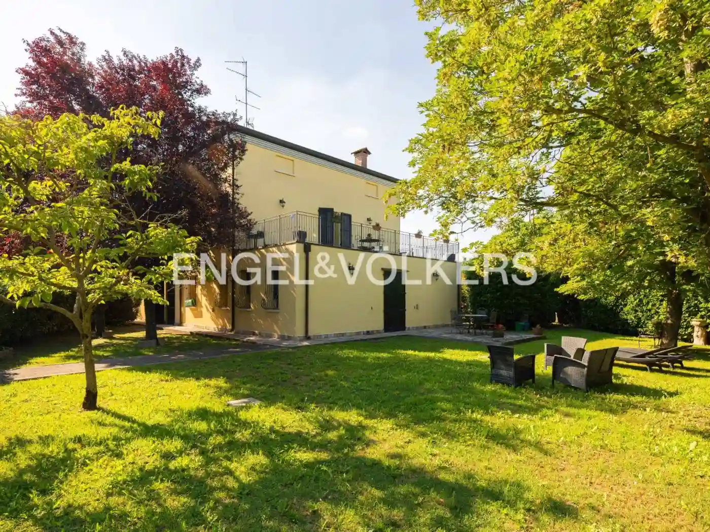 Villa - foto 2