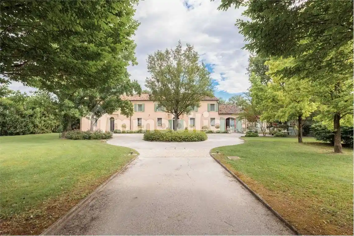 Villa in vendita a Ferrara