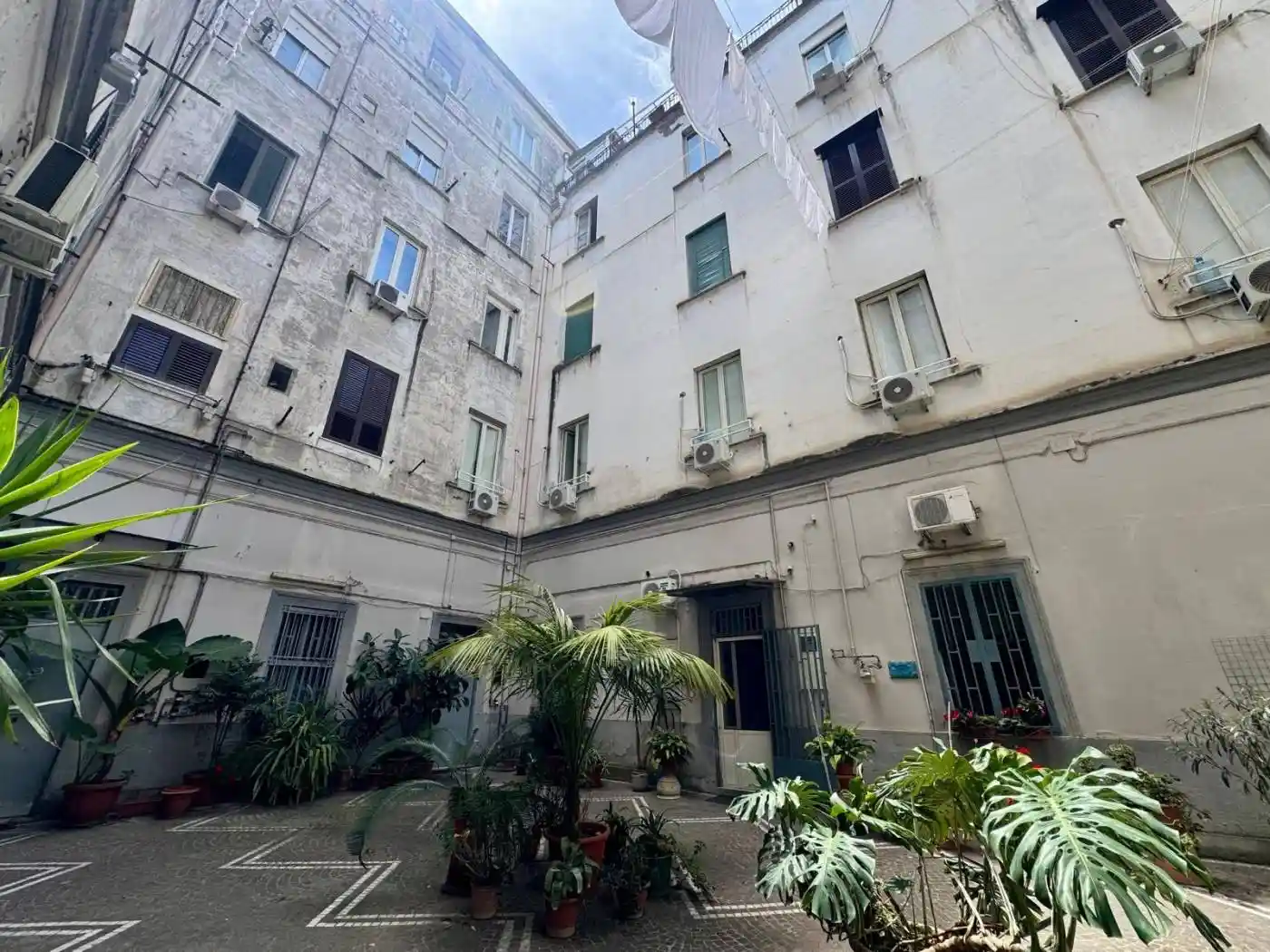 Appartamento in vendita a Napoli