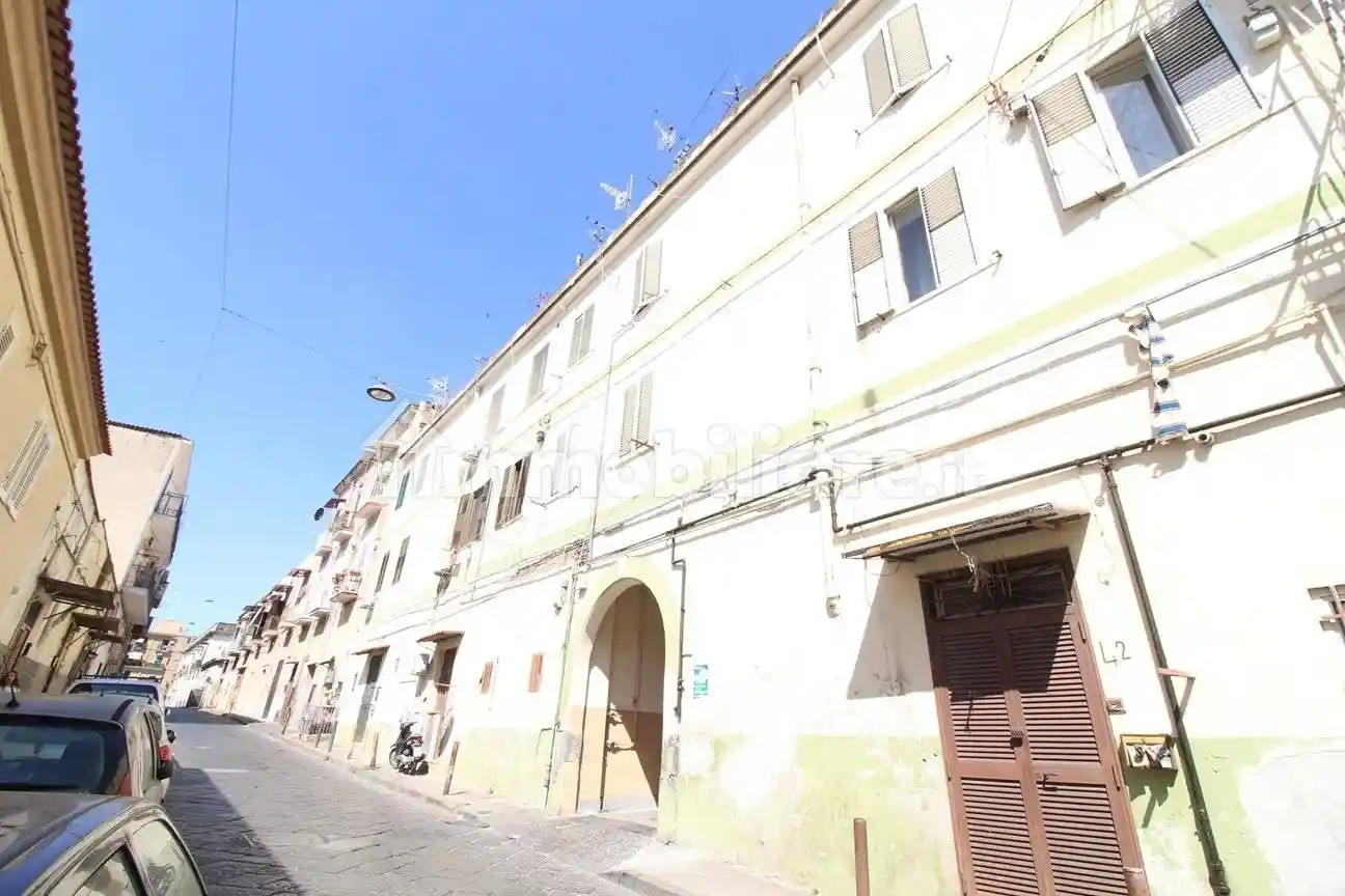 Appartamento in vendita a Napoli