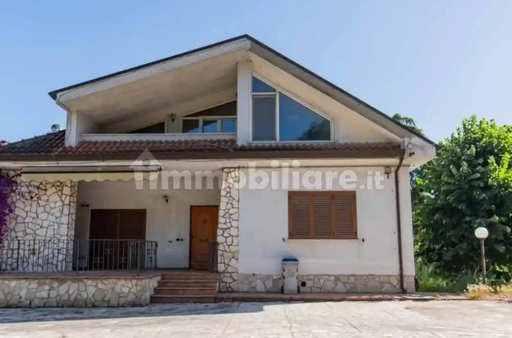 Villa in vendita a Ardea