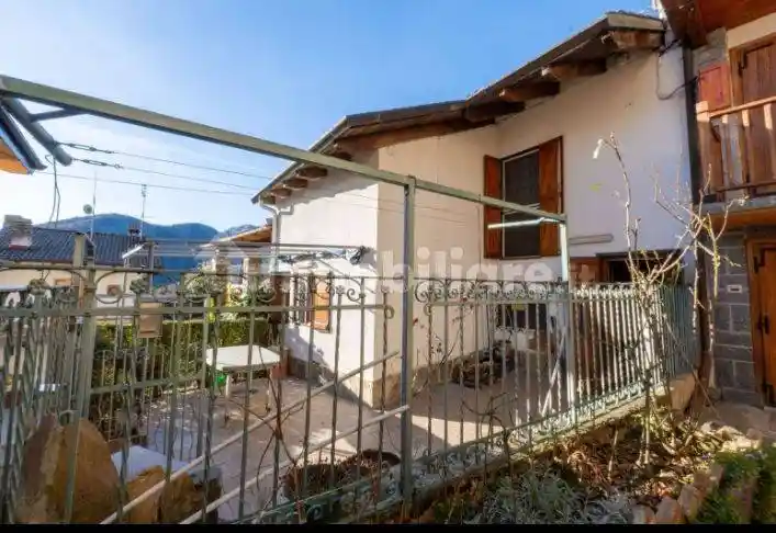 Casa indipendente in vendita a Giaveno