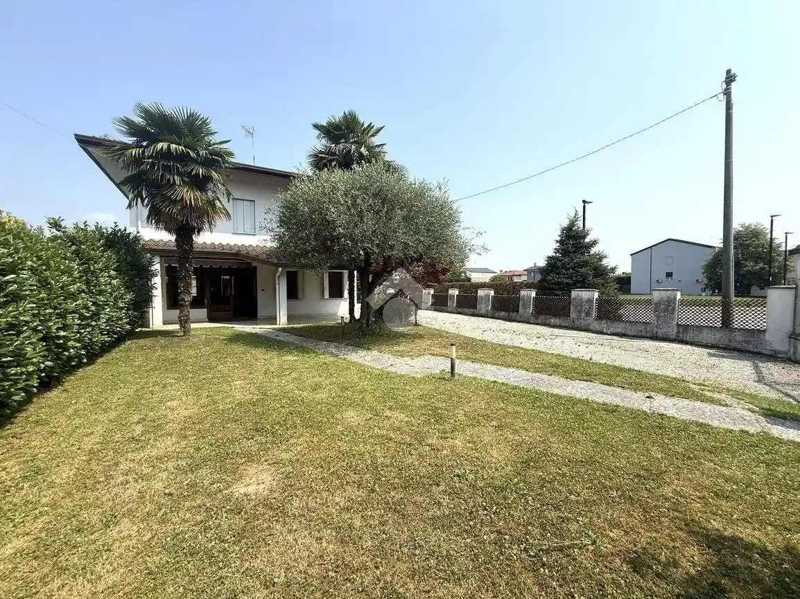 Villa in vendita a Tombolo