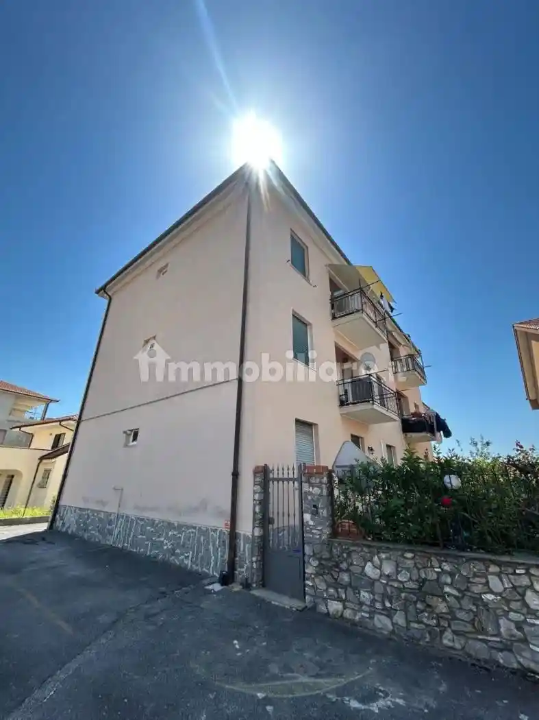 Appartamento in vendita a Loano