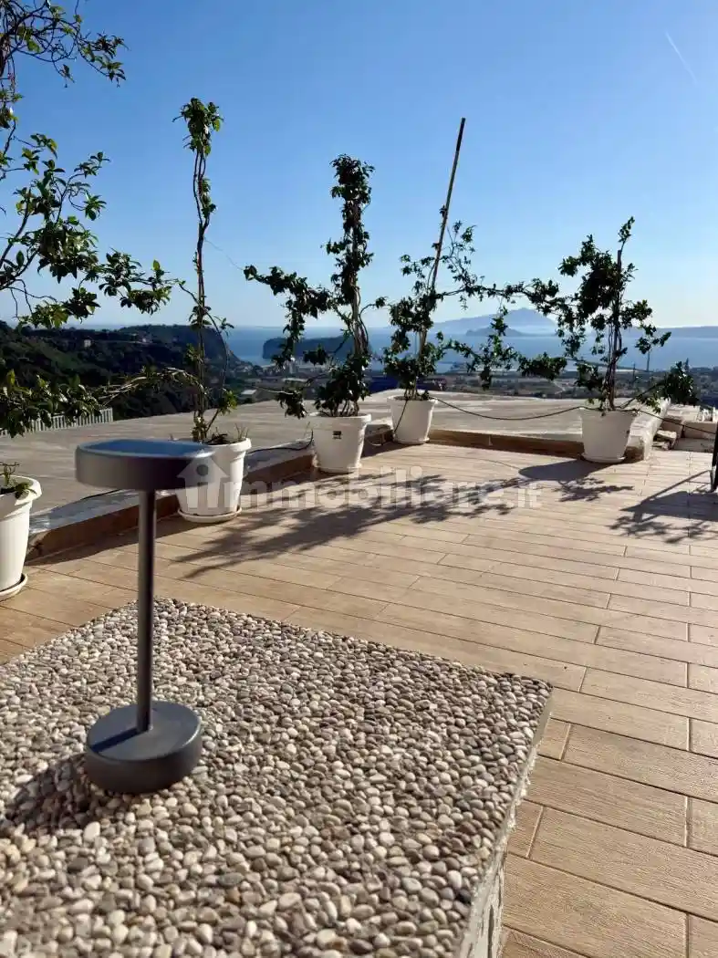 Villa in affitto a Napoli