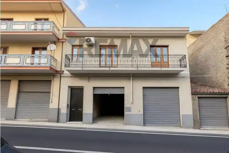 Casa indipendente in vendita a Linguaglossa