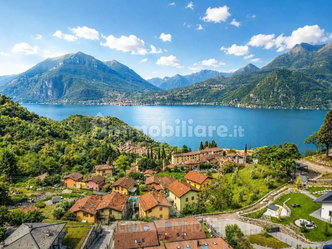 Villa in vendita a Perledo