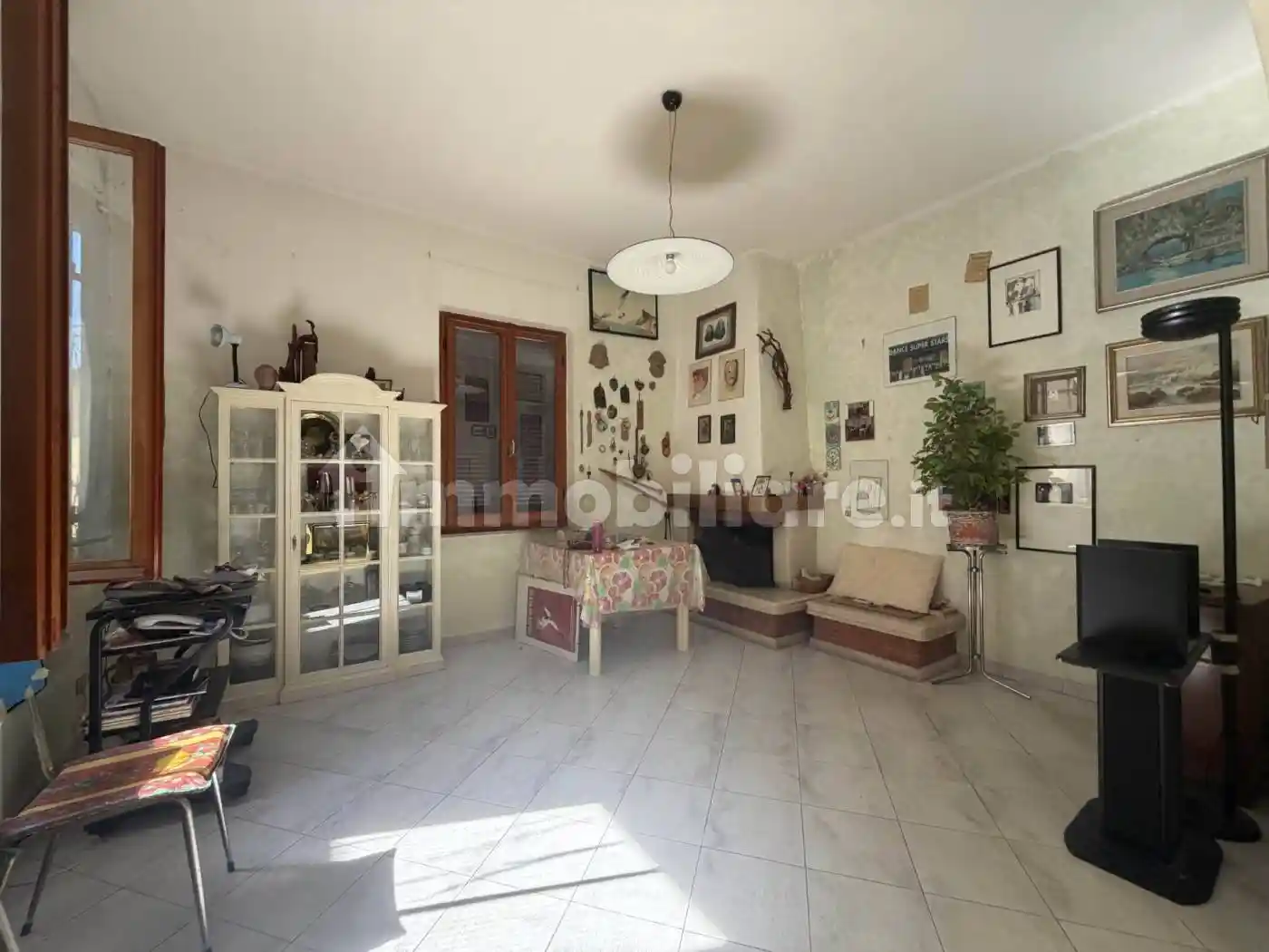 Casa indipendente in vendita a Luni
