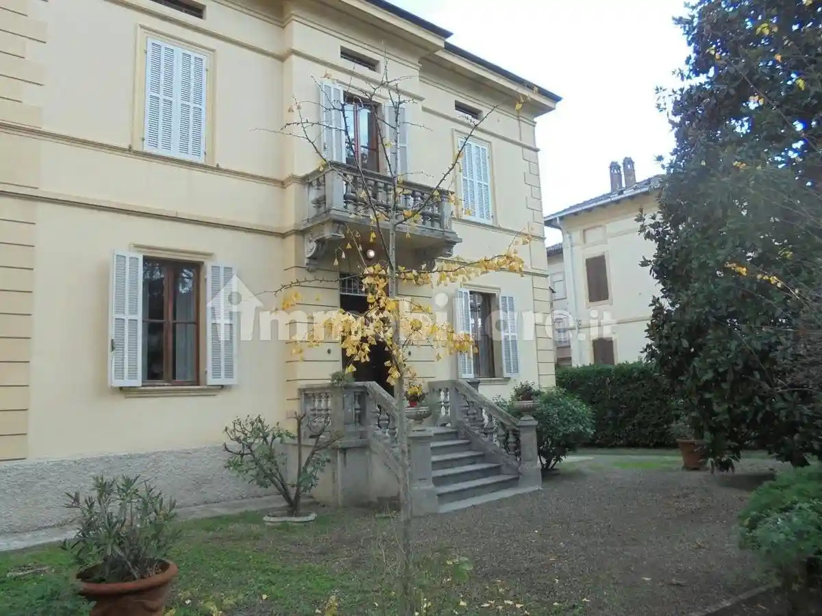 Villa in vendita a Collecchio