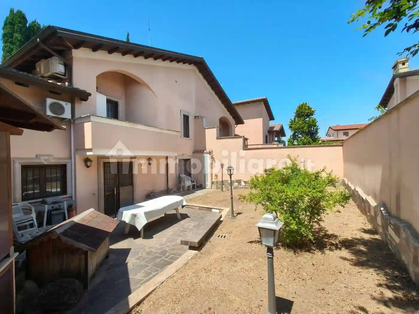 Villa - foto 2