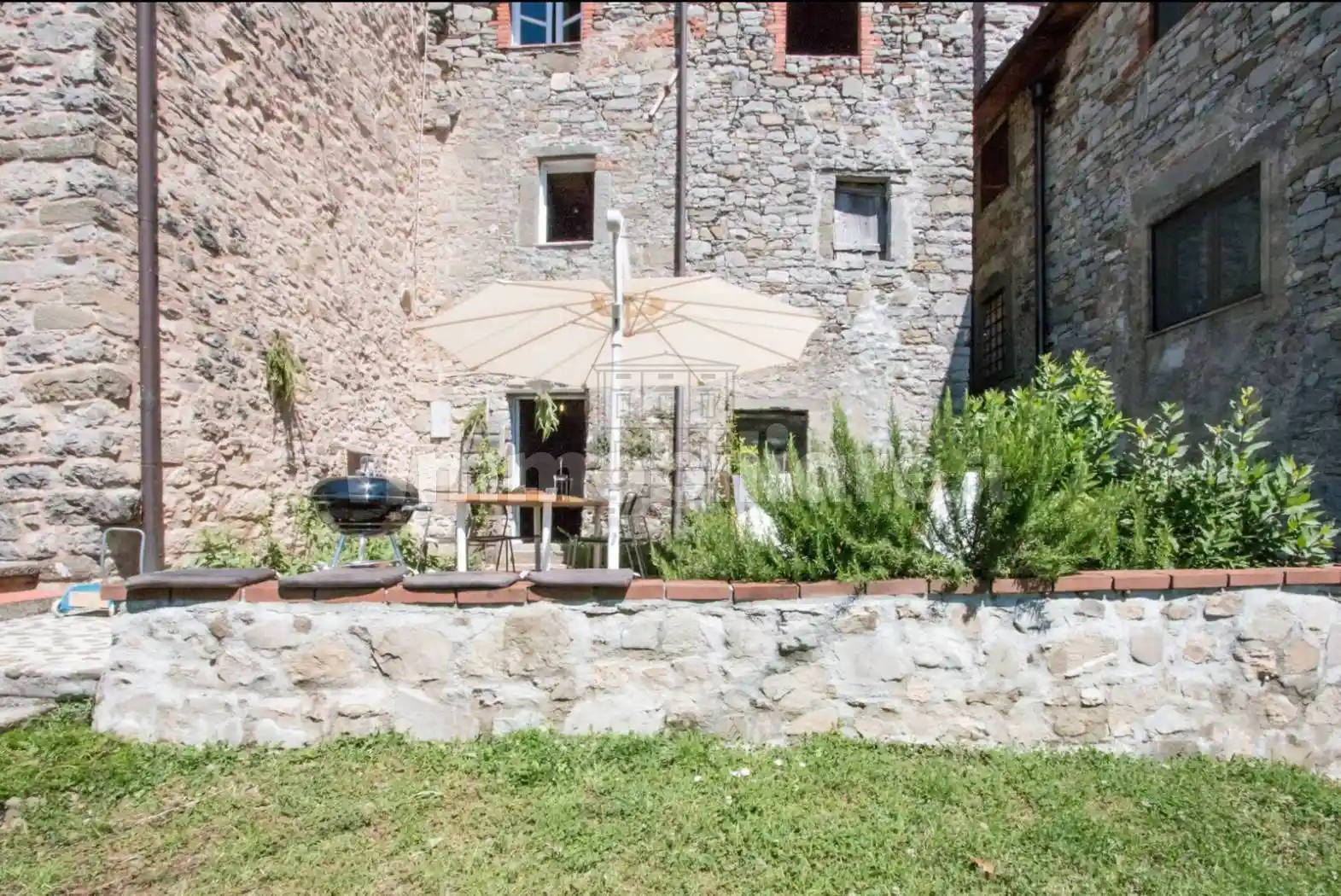 Casa indipendente in vendita a Pescaglia