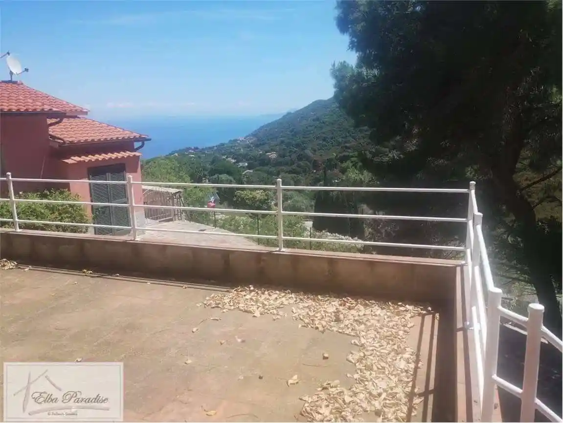Casa indipendente in vendita a Marciana
