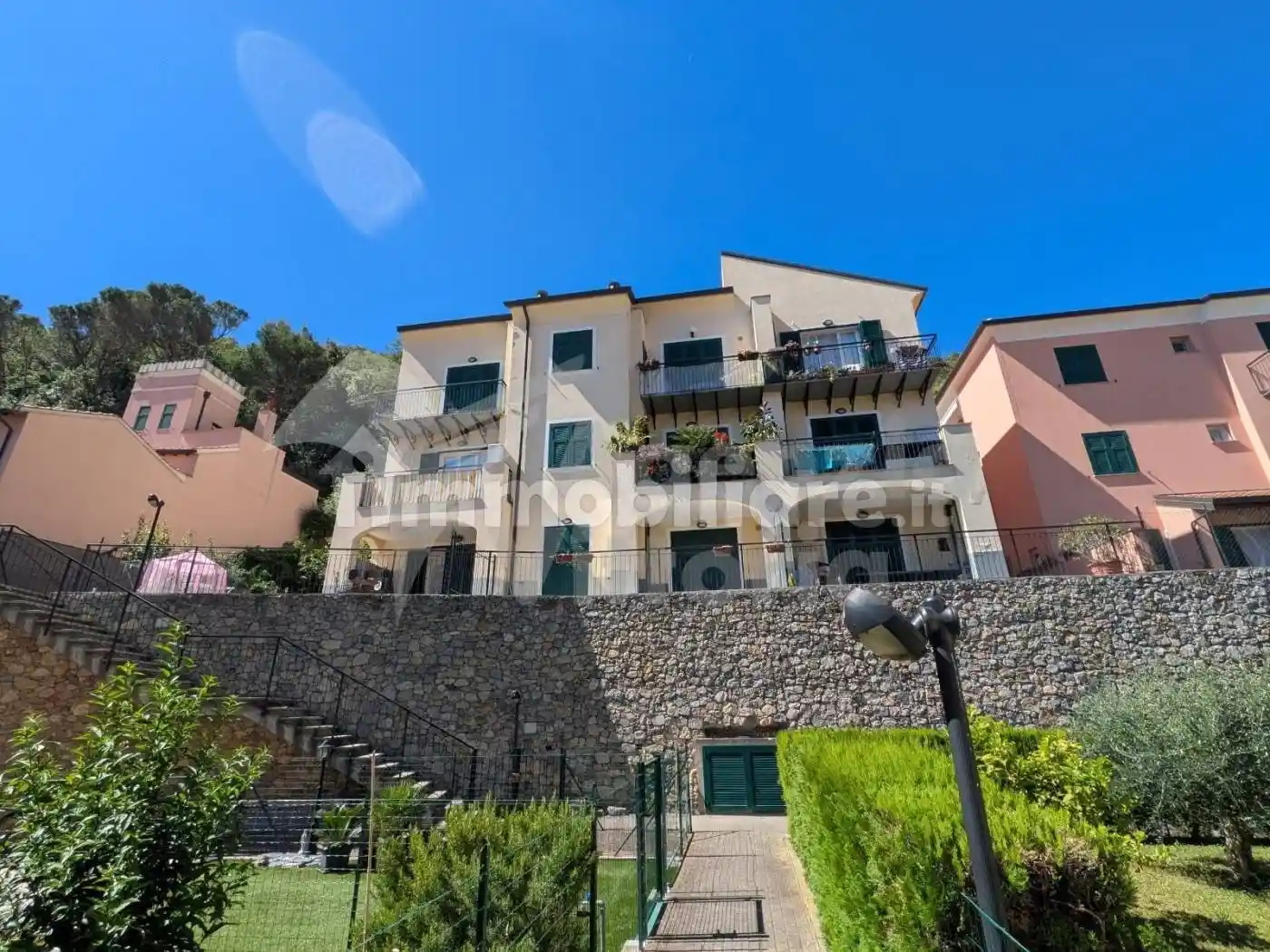 Appartamento in vendita a Toirano
