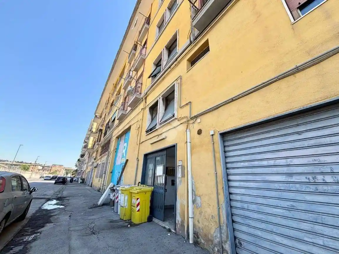 Appartamento in vendita a Napoli