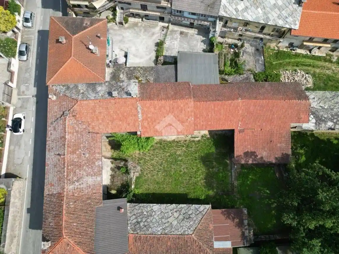 Casa indipendente in vendita a Envie