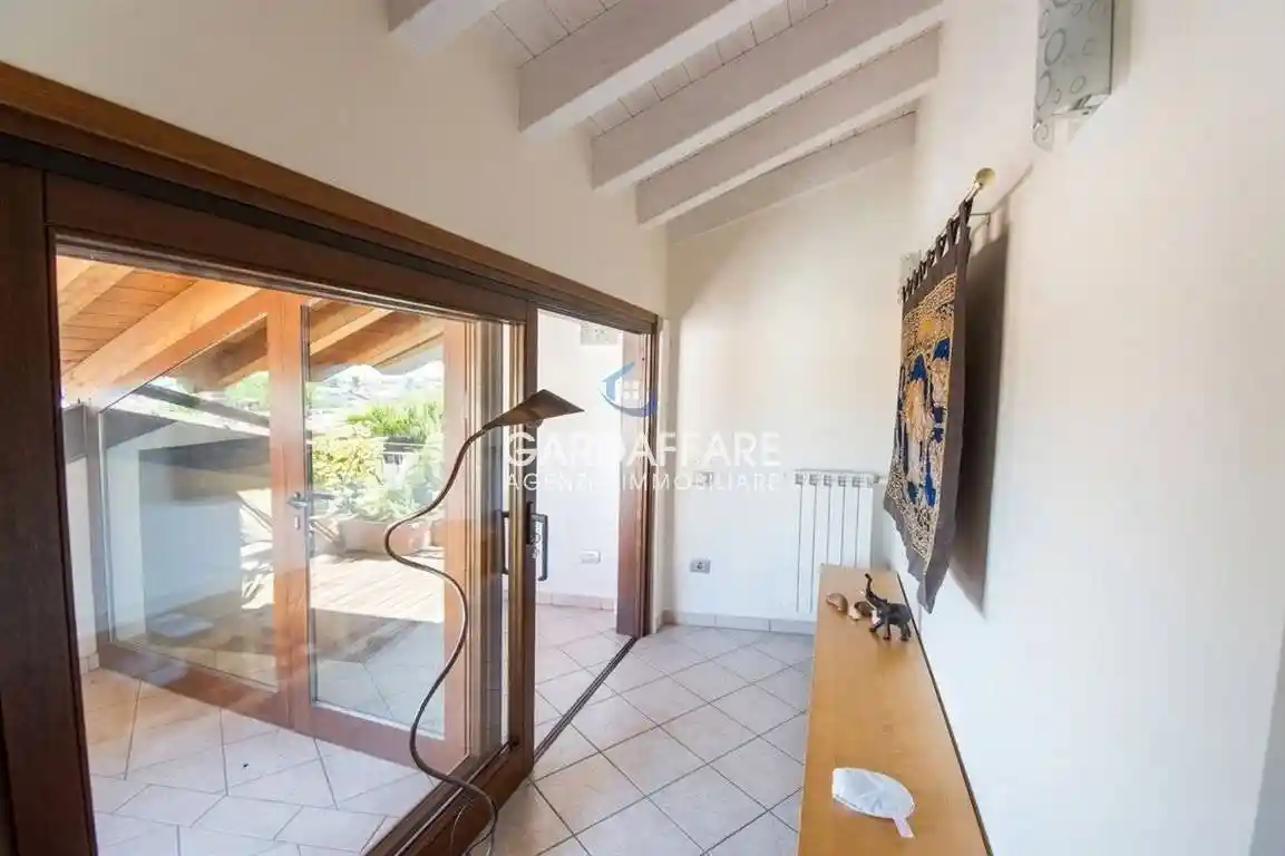 Casa indipendente in vendita a Manerba del Garda