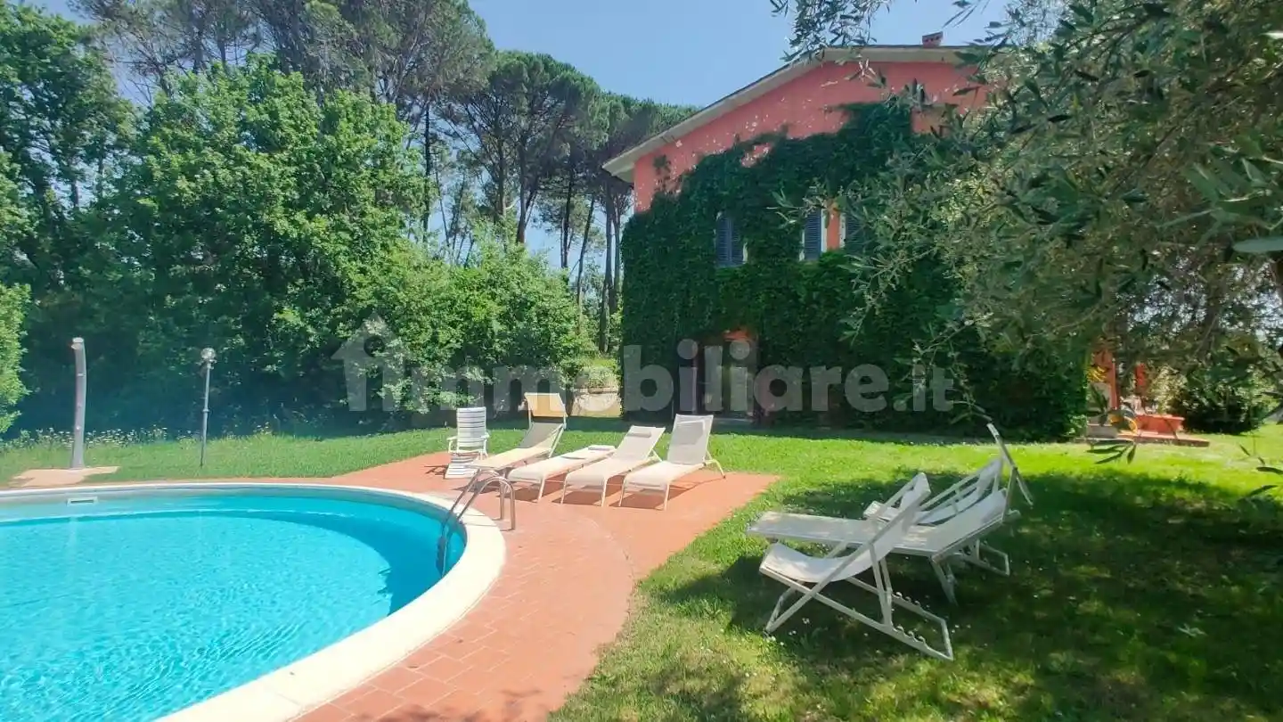 Rustico - Casale in vendita a Montecarlo