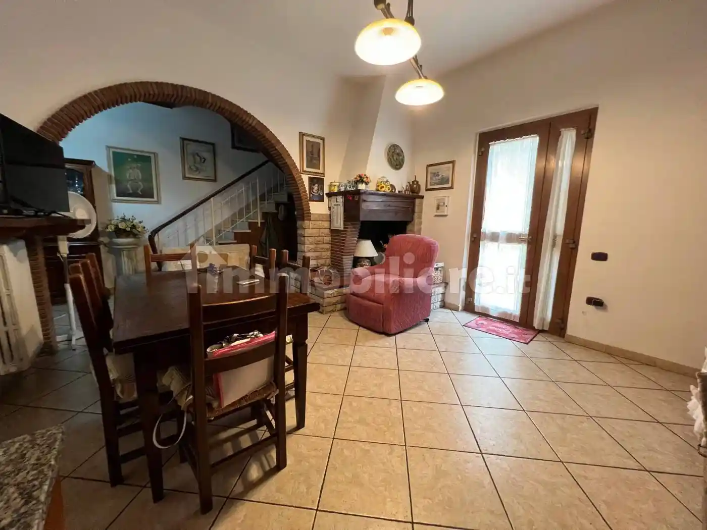 Casa indipendente in affitto a Lastra a Signa