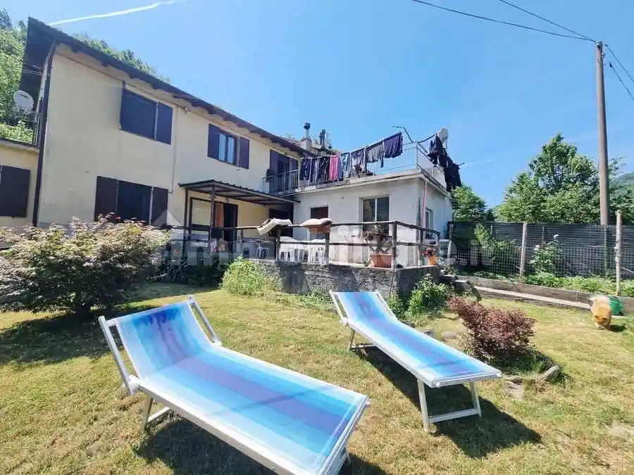 Casa indipendente in vendita a Neirone