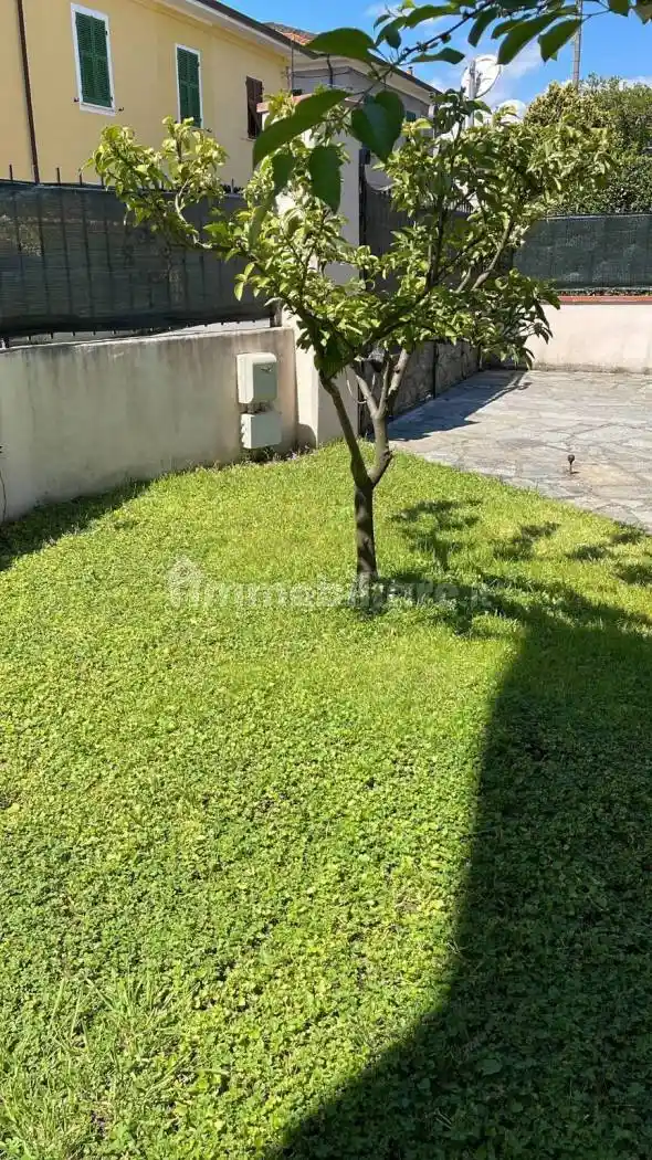 Villetta a schiera in vendita a Sarzana