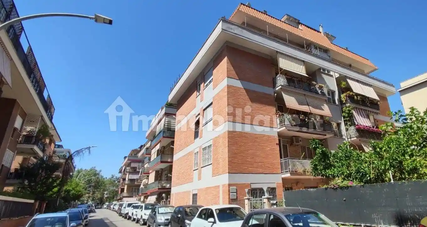 Appartamento in vendita a Roma
