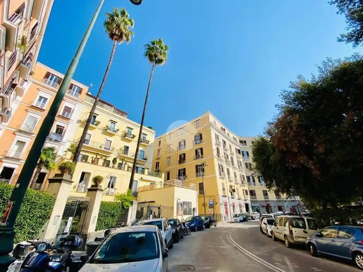 Appartamento in vendita a Napoli