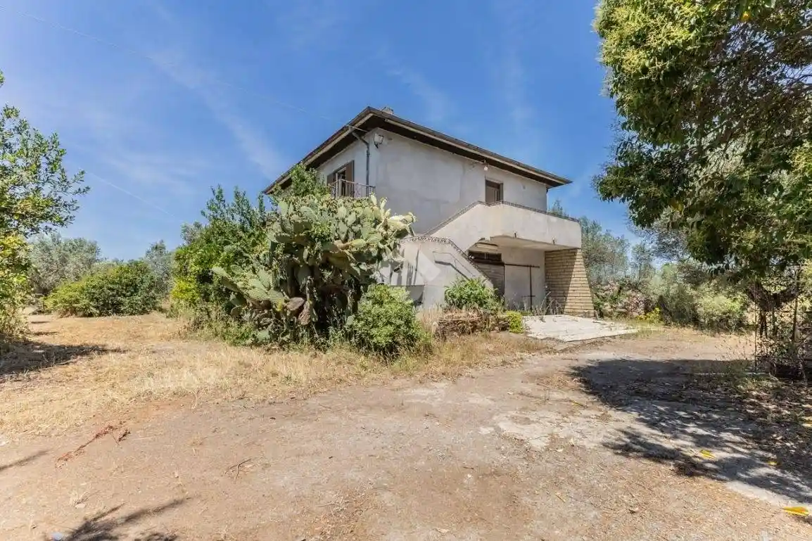 Villa in vendita a Vetralla