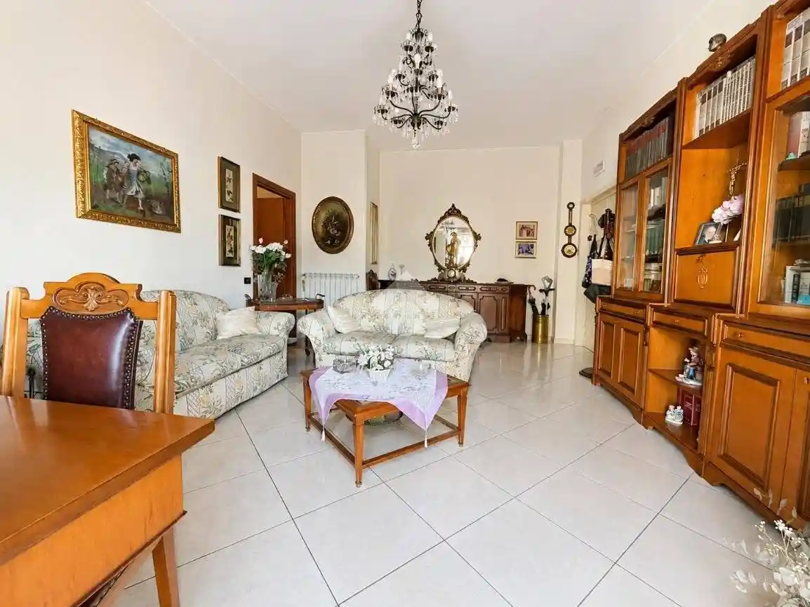 Appartamento in vendita a Salerno