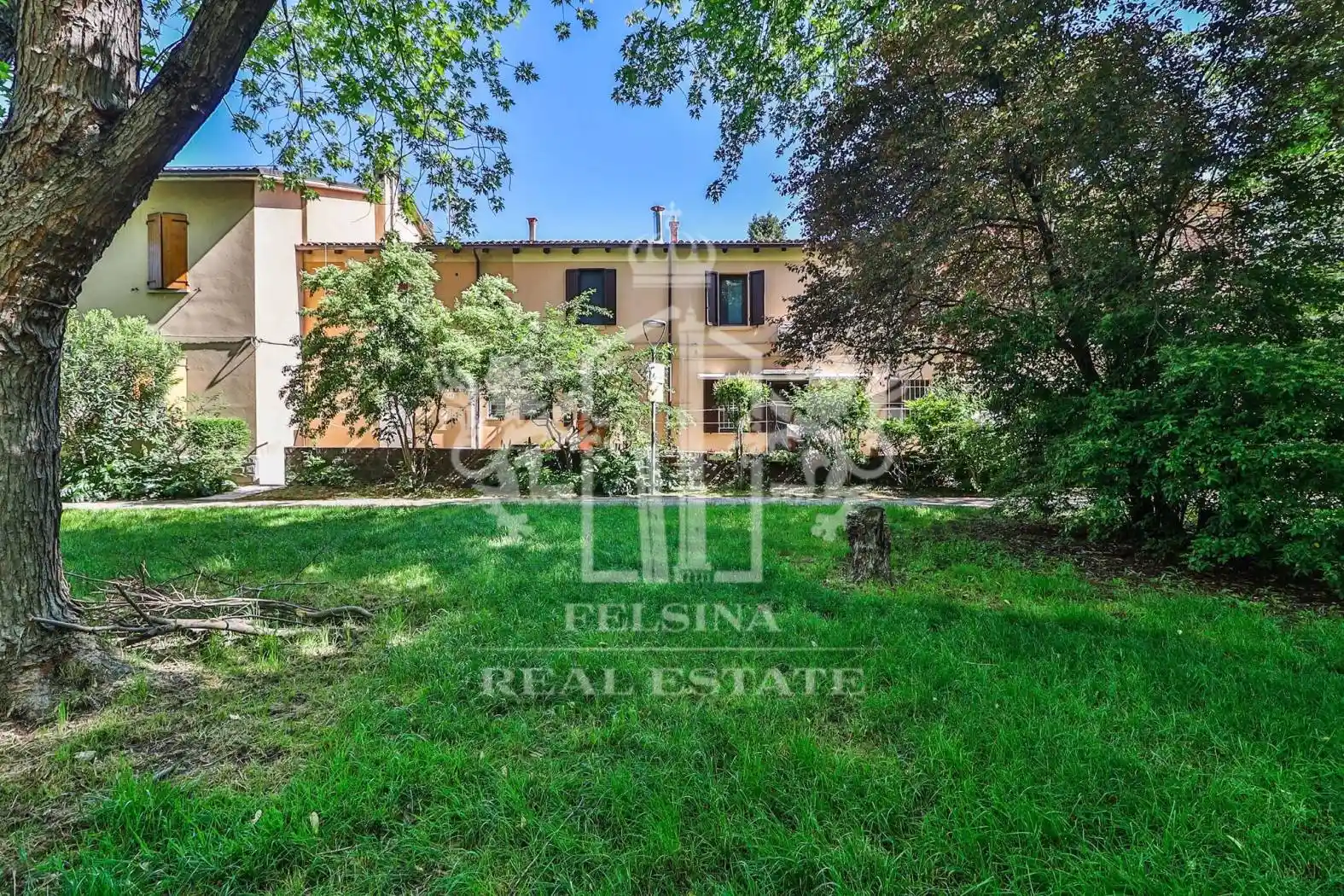 Villa in vendita a Casalecchio di Reno