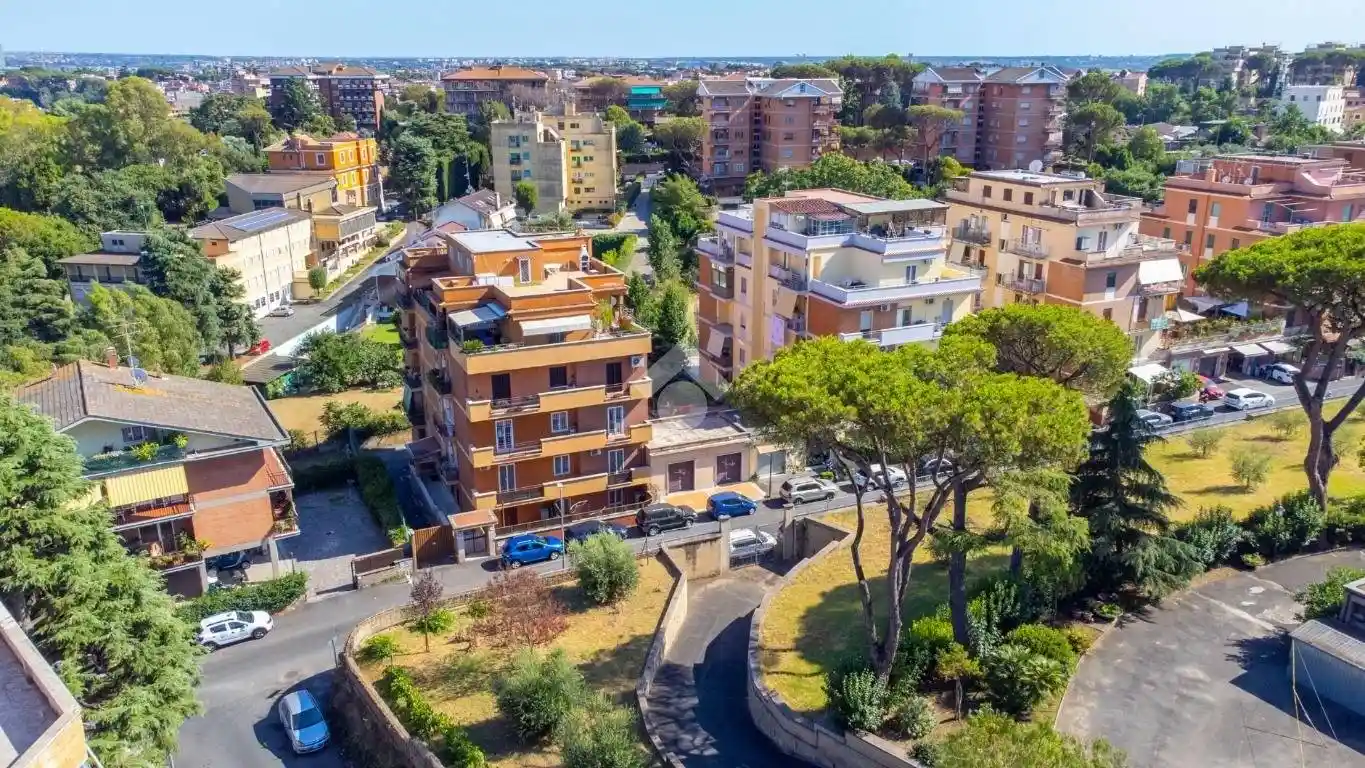 Appartamento in vendita a Roma