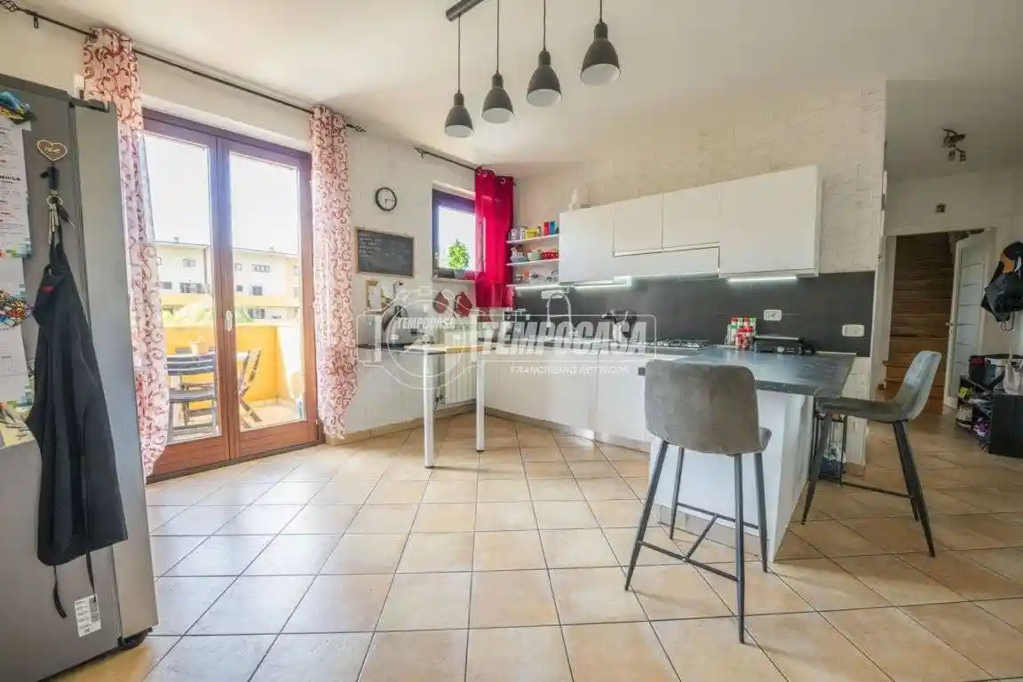 Appartamento in vendita a Montecosaro