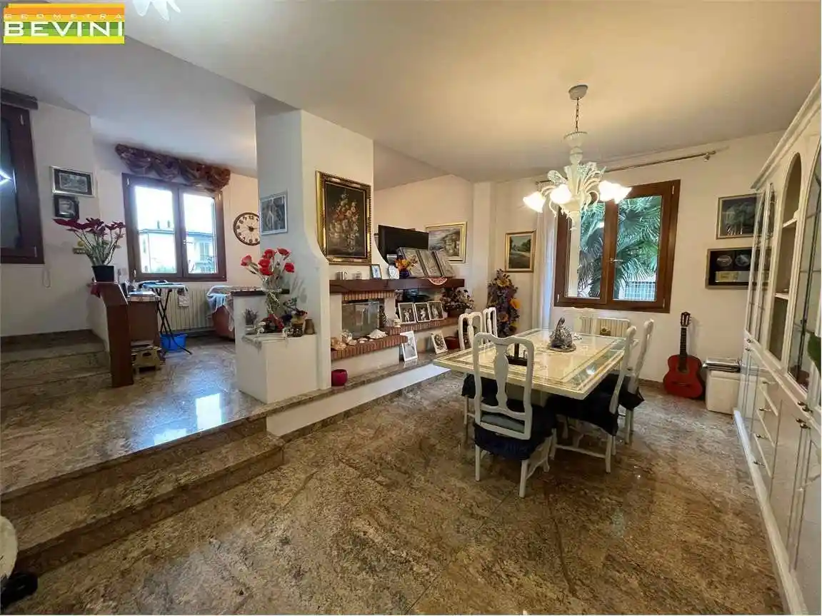 Villetta a schiera in vendita a Modena